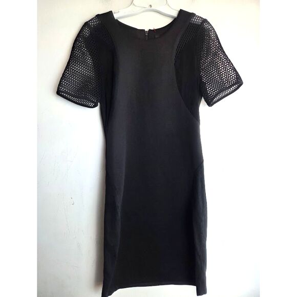 NWOT YAS Day Women Black Mesh Detail Sleeves Straight Cocktail Dress size Medium - Picture 2 of 8